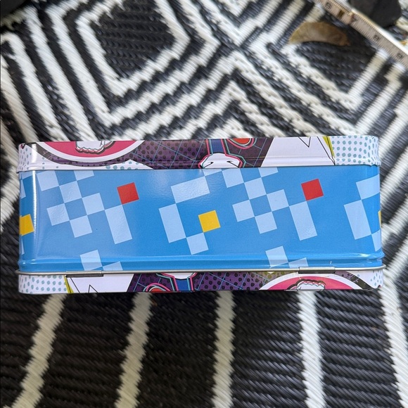 Sonic the Hedgehog Metal Lunchbox. Like New! - Picture 5 of 8